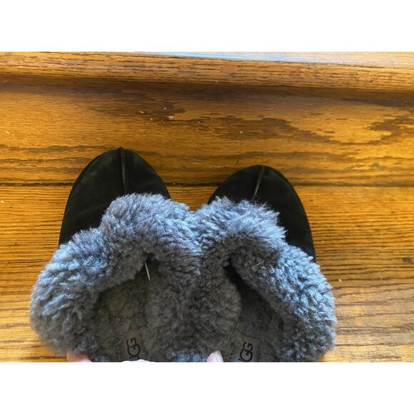 UGG Scuffette II Slipper Black Suede Shearling Womans 9 Cozy Comfy - Picture 4 of 7